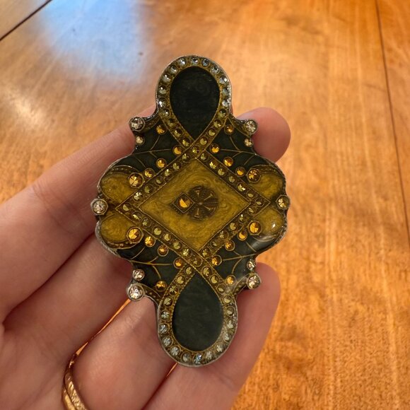 Vintage Victorian Style Faux Rhinestone Brooch Pin Yellow Green Gold Black - Picture 7 of 7